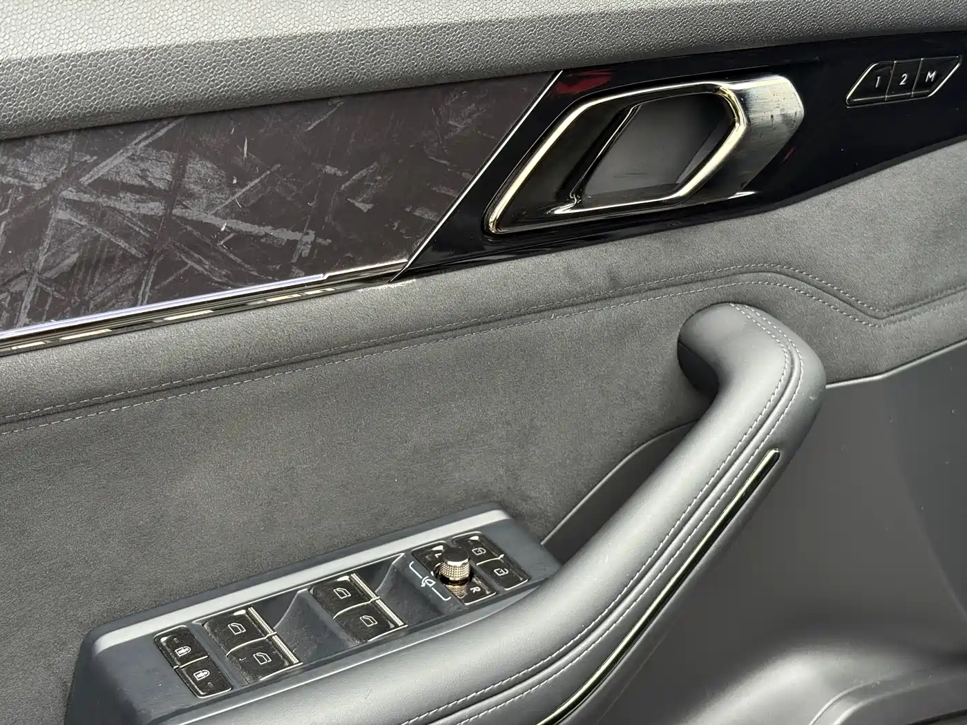 Lynk & Co 09 EM-P 2021 2.0T PHEV Ultra 6-seater фото 7