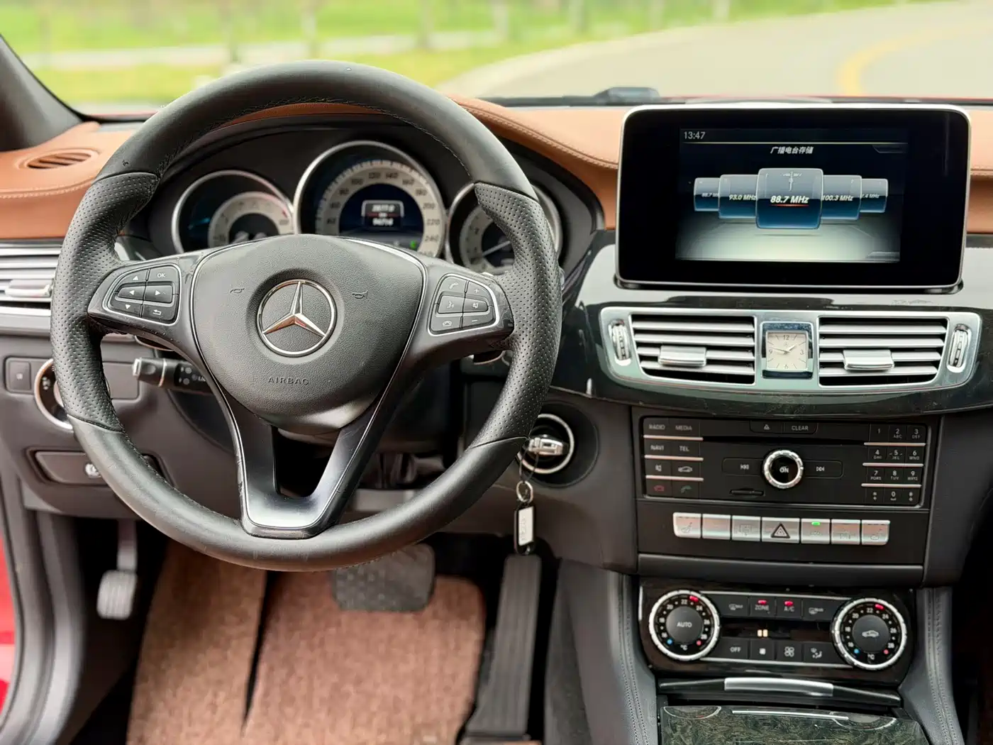 Mercedes-Benz CLS 2015 CLS 320 фото 12