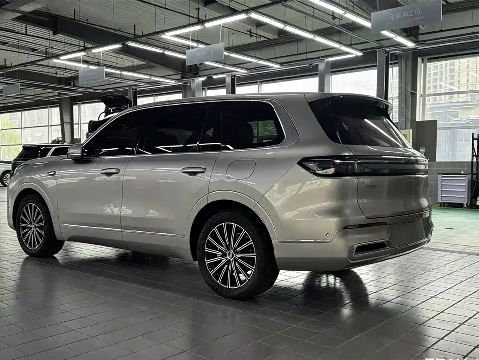 Geely Galaxy Galaxy M9 2025 Model 230km 2WD Explorer+ Edition фото 3