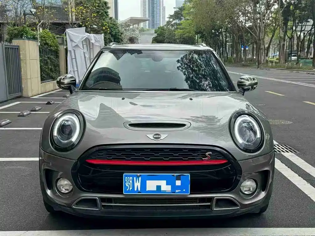 MINI CLUBMAN 2016 Facelift 2.0T COOPER S Connoisseur Edition фото 3