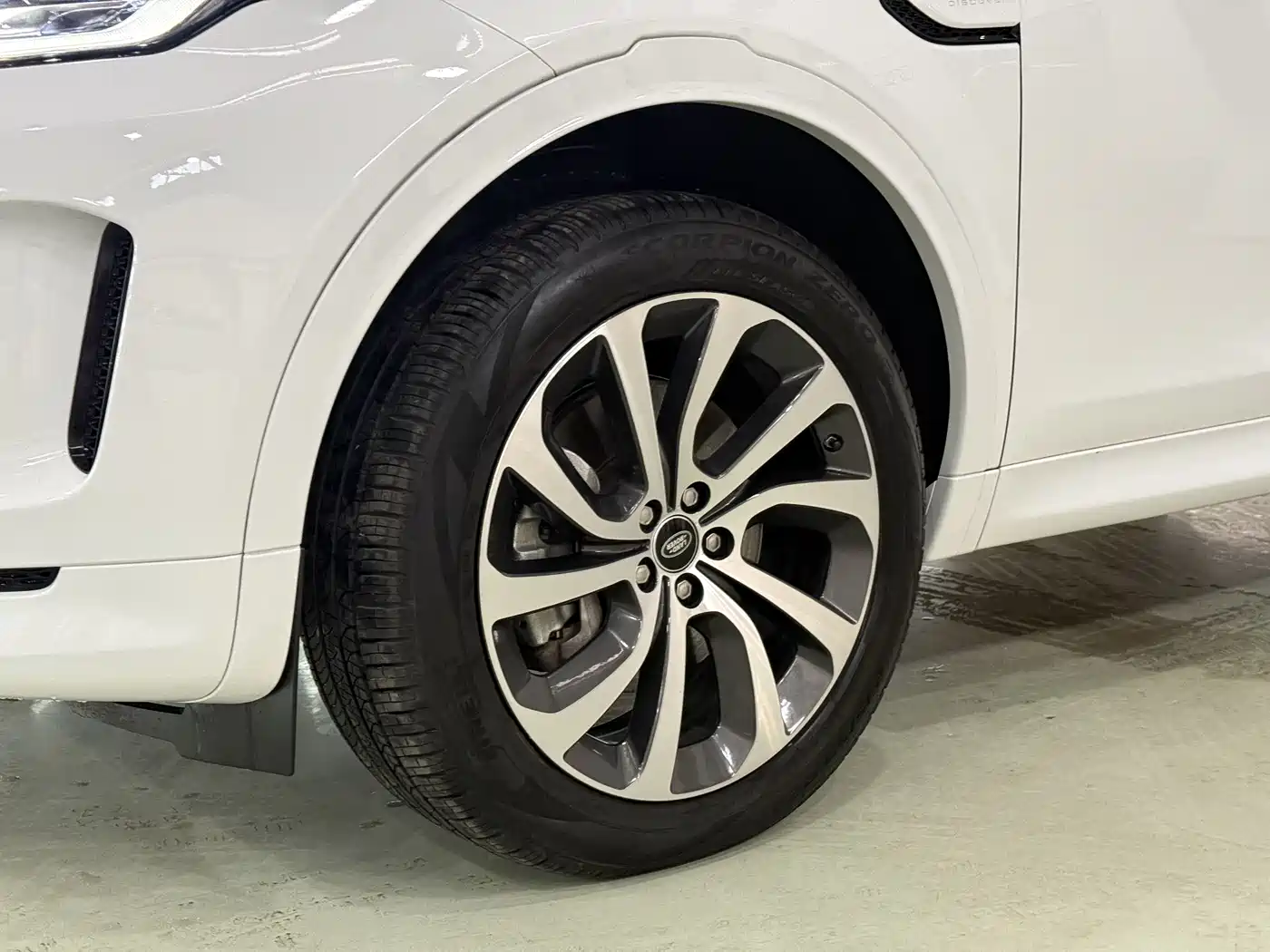 LAND ROVER DISCOVER SPORTS