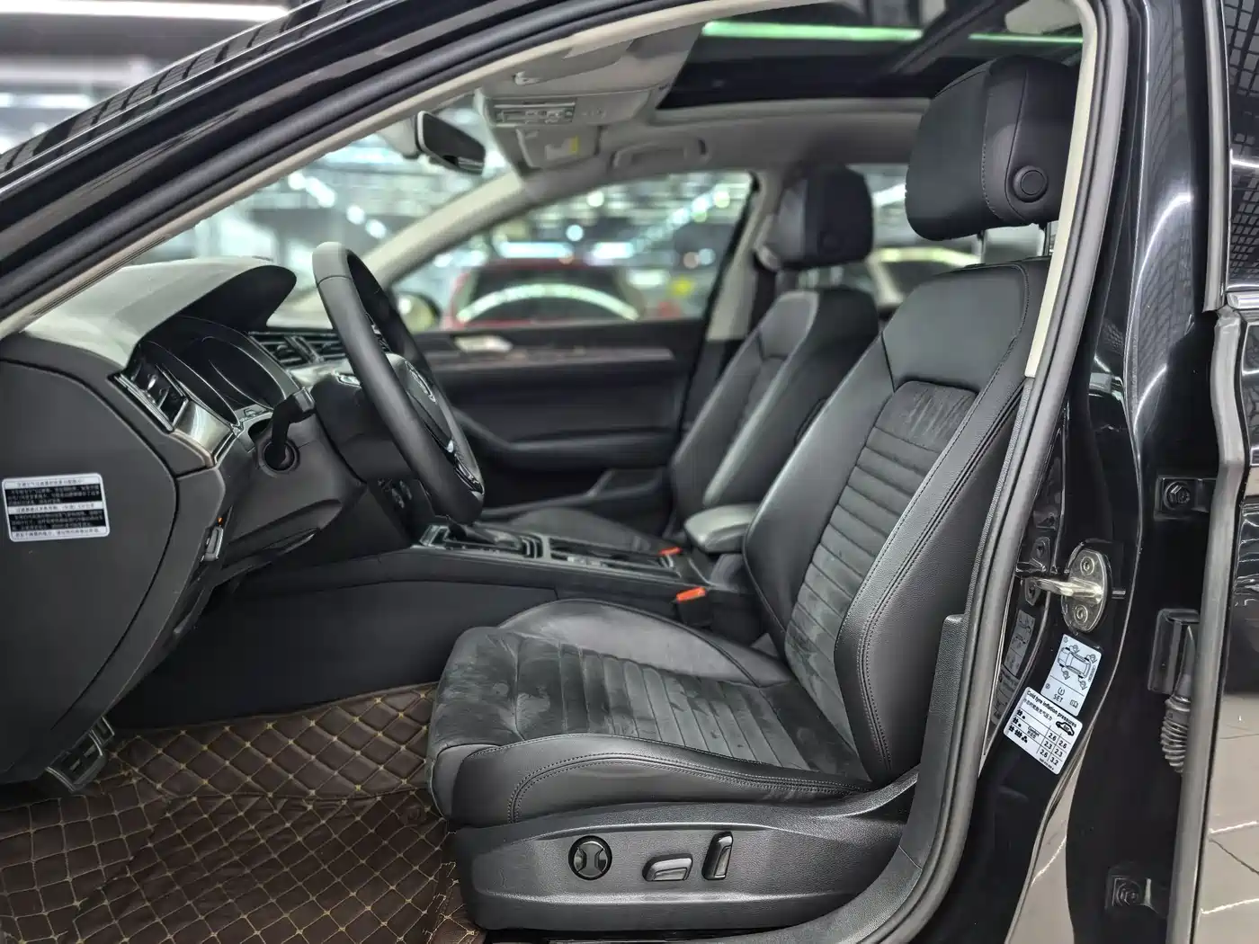 Volkswagen Magotan 2017 330TSI DSG Luxury фото 12
