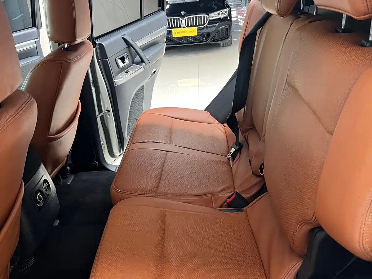 Mitsubishi Pajero (Import) 2019 3.0L Auto Standard Version фото 9