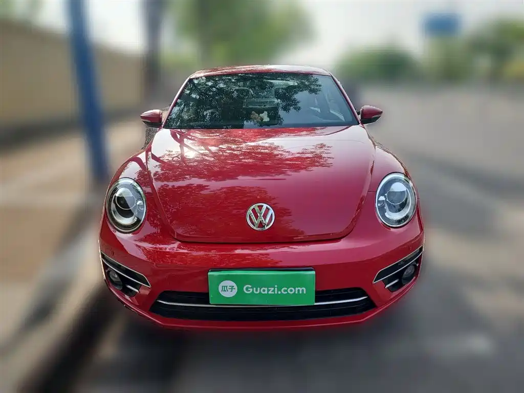 Volkswagen Beetle 2018 180TSI Easy Joy Edition фото 24