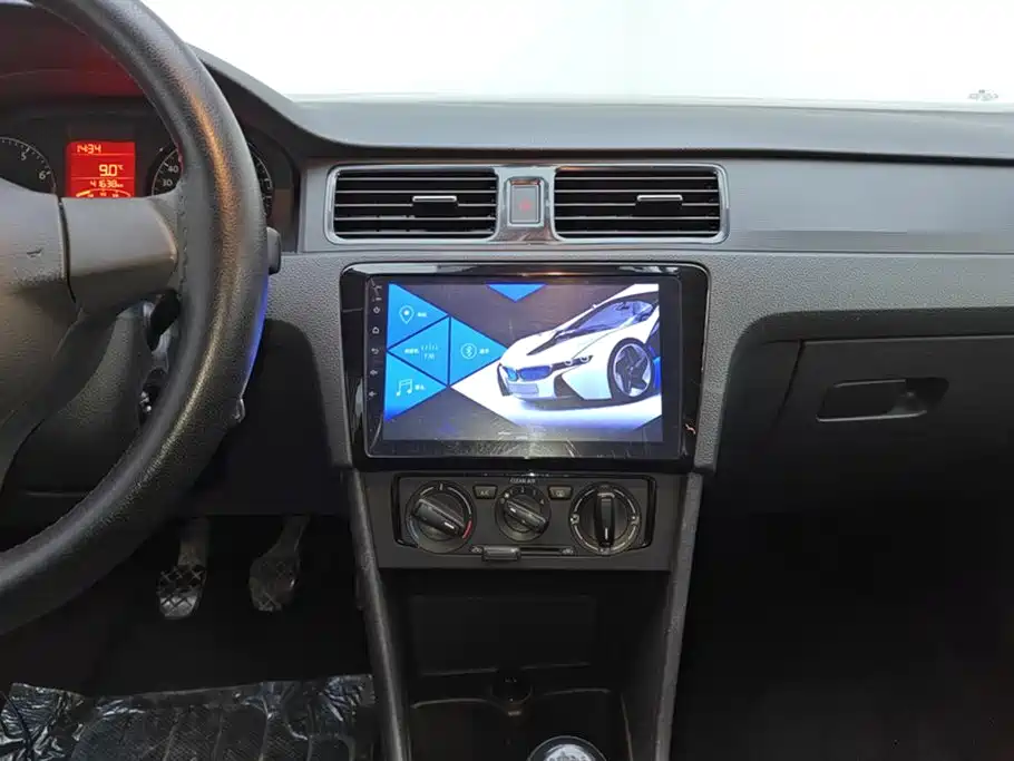 Volkswagen Santana 2015 1.4L Manual Trend Edition фото 13