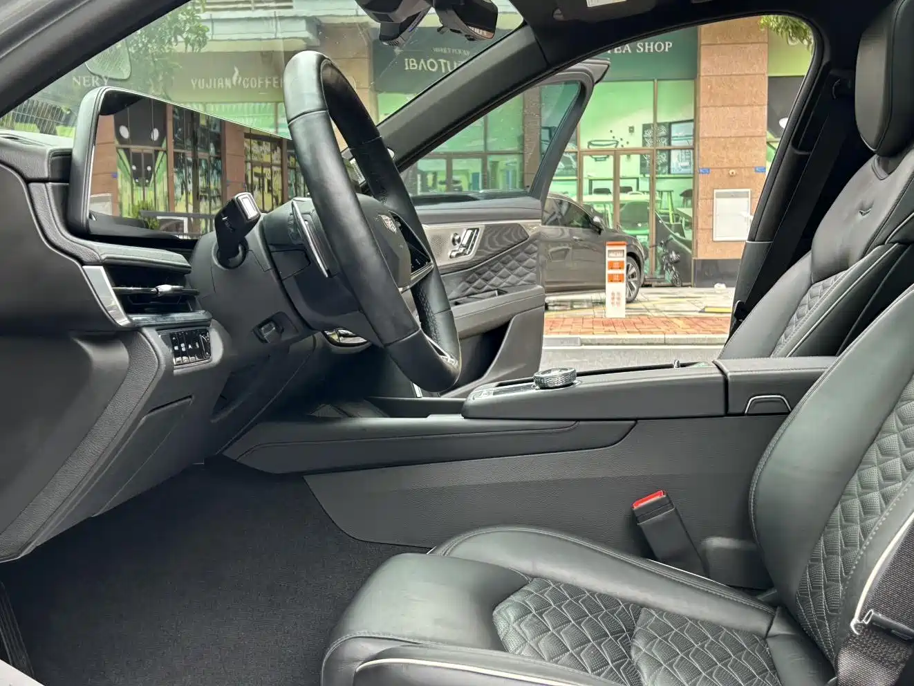 Фото 8 - Cadillac CT6