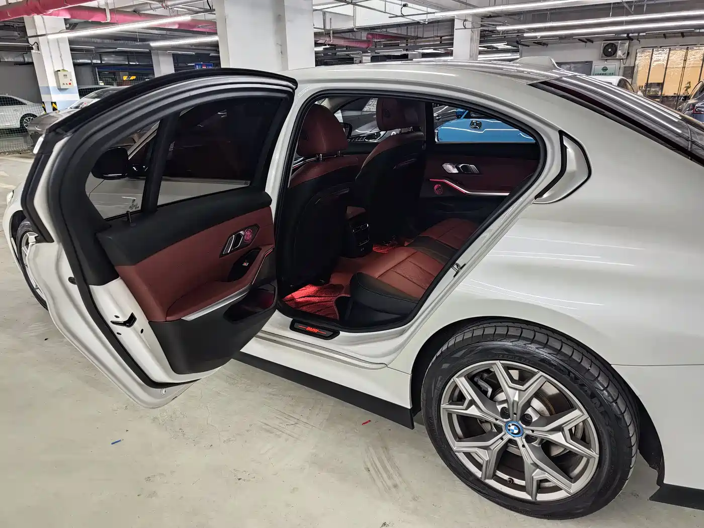 BMW i3 2022 eDrive 35 L фото 27