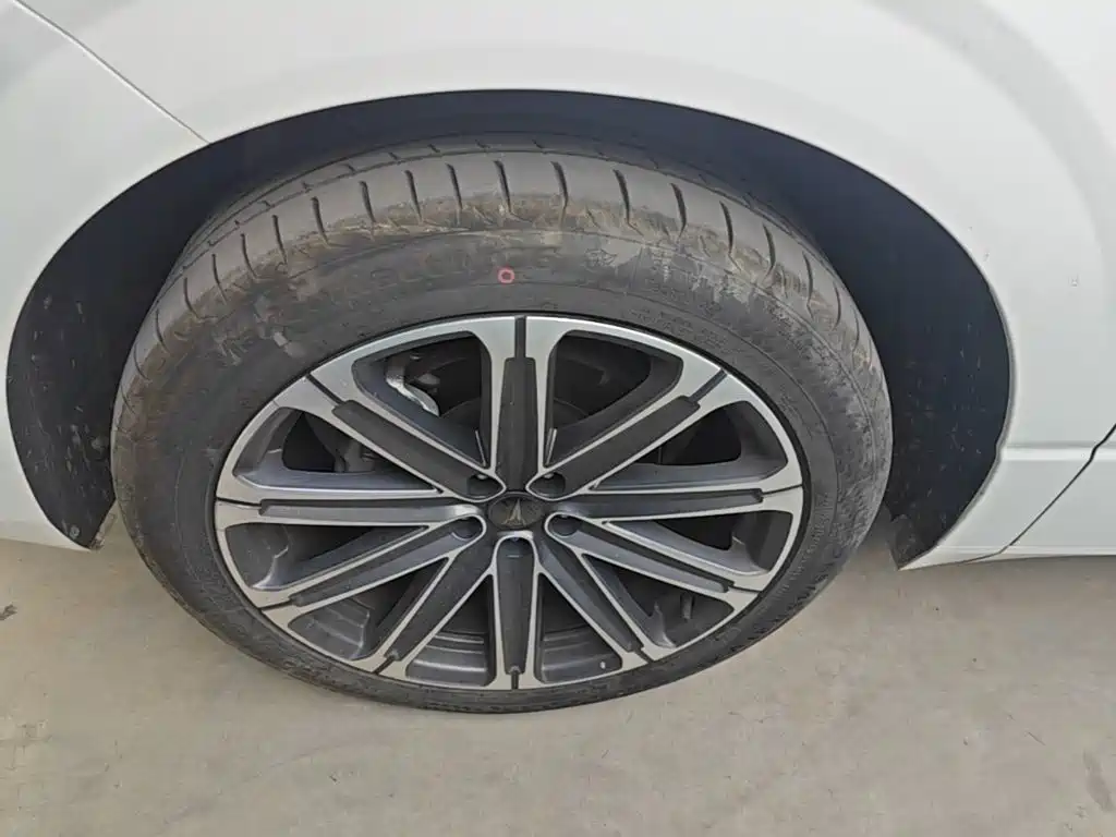 Changan UNI-K 2024 2024 2.0T FWD Global Edition