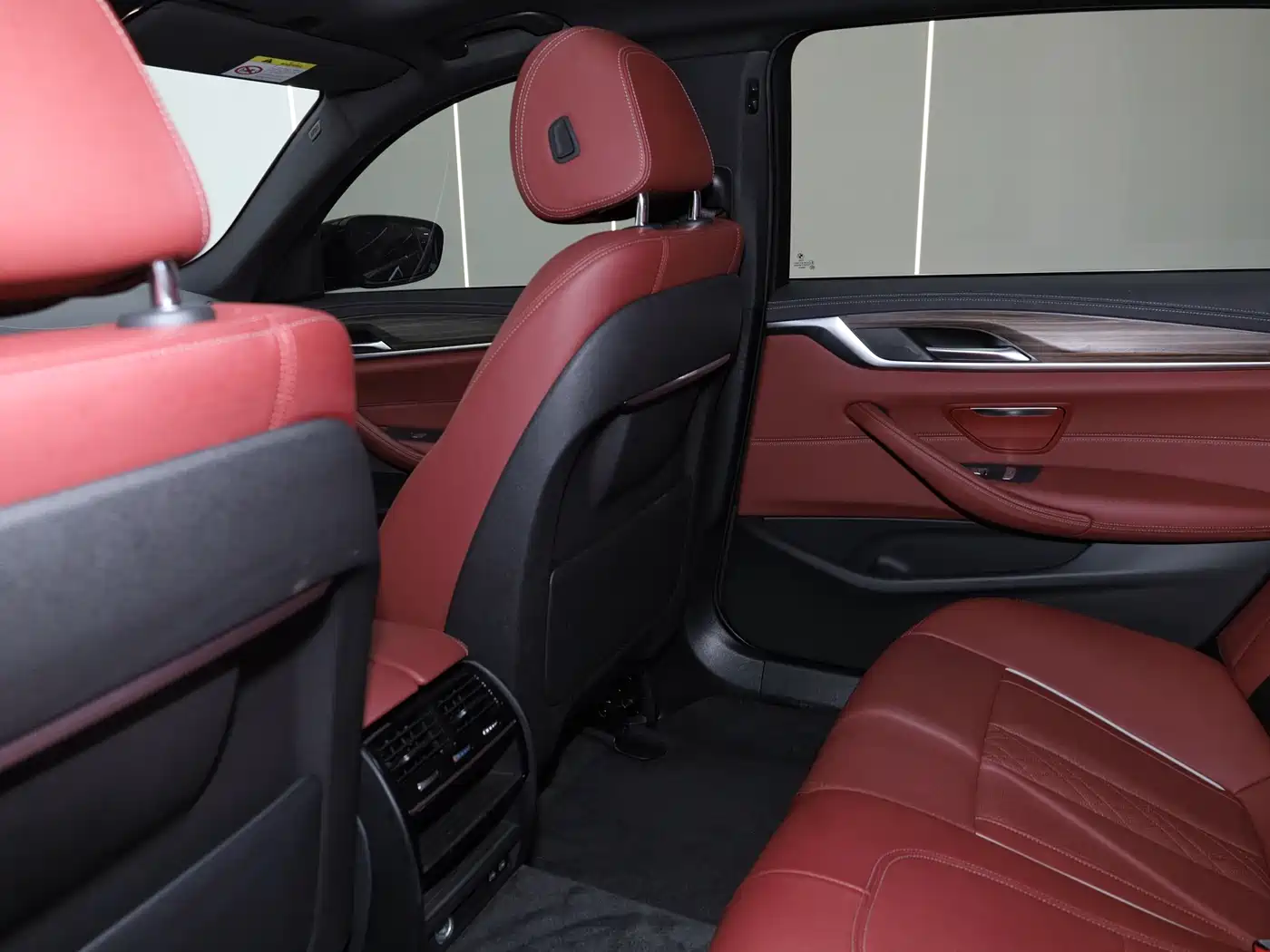 BMW 5 Series 2022 Facelift 530Li Leading M Sport Package фото 18