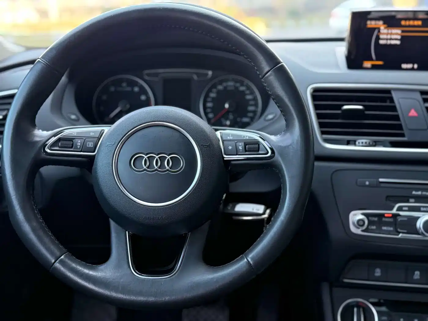 Audi Q3 2018 30th Anniversary Edition 35 TFSI Fashion фото 16