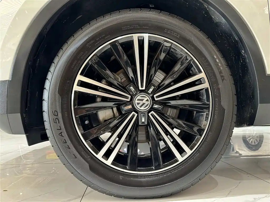 Volkswagen Tiguan L 2020 330TSI Auto 2WD Trend China VI фото 16