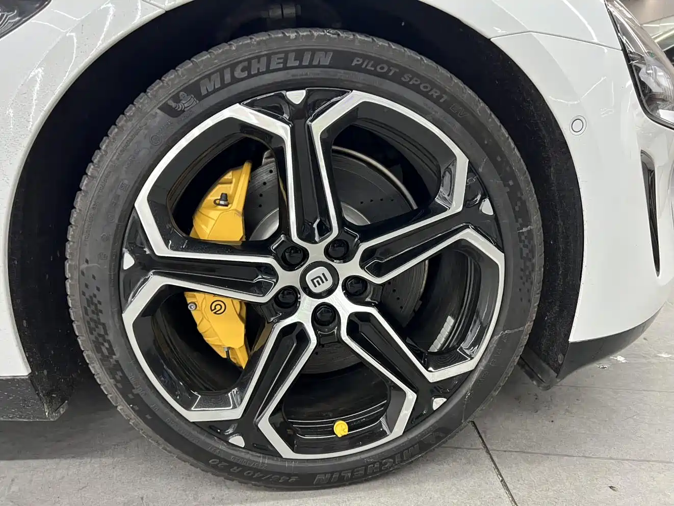 XIAOMI CAR XIAOMI SU7