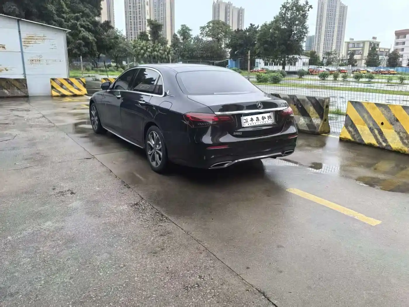 Mercedes-Benz E-Class 2021 E 300 L Sport Luxury Edition фото 6