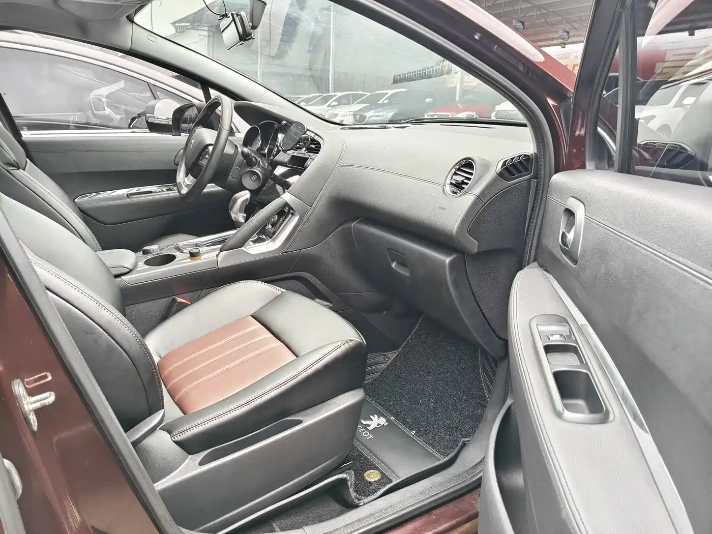 Peugeot 3008 2017 2016 1.6THP Automatic Classic Edition