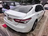 Фото 6 - Toyota Camry