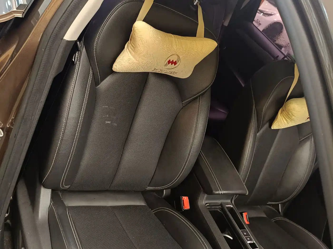 Фото 31 - Roewe RX5