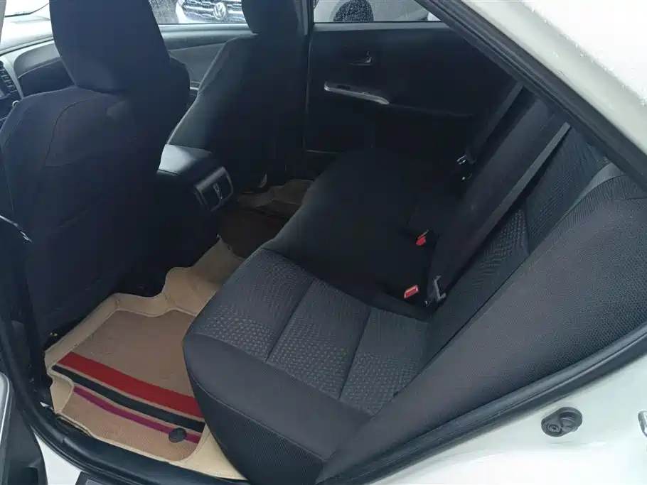 Toyota Camry 2013 2.0G Comfort фото 11
