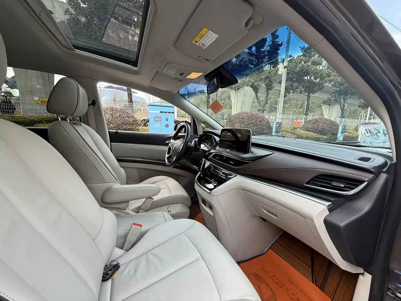 Buick GL8 2021 Land Business Class 652T Luxury фото 14
