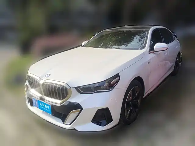 BMW 5 Series, 2024