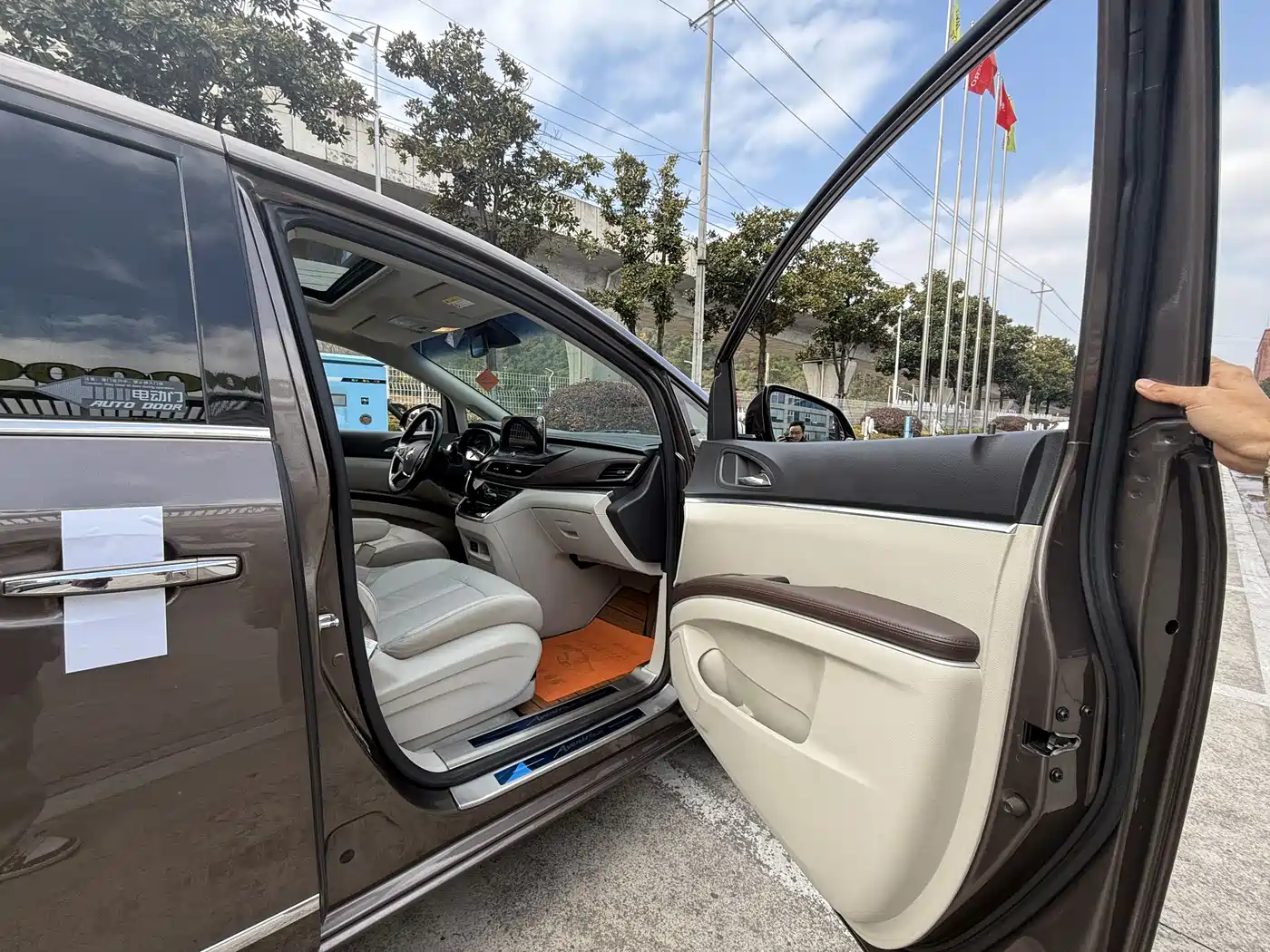 Buick GL8 2021 Land Business Class 652T Luxury фото 13