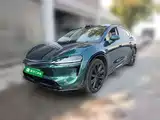 Photo 1 - Zhijie Luxeed R7