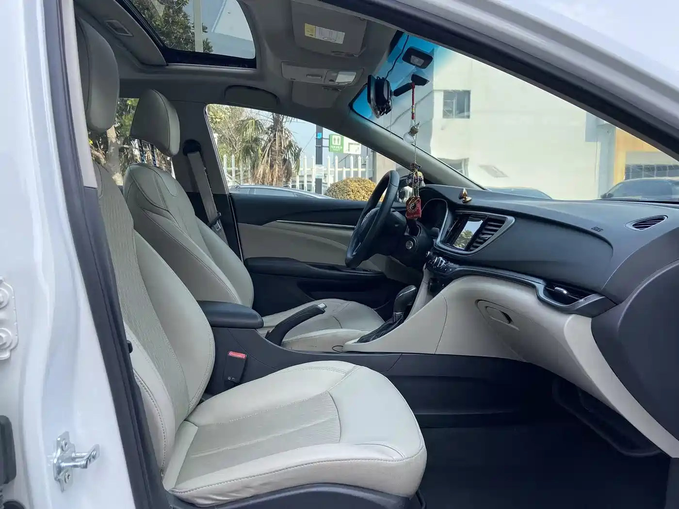 Buick Excelle 2016 15N Automatic Elite фото 12