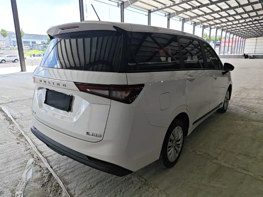 Wuling Motors Wuling Jiachen 2024 2022 1.5L Manual Joy Elite