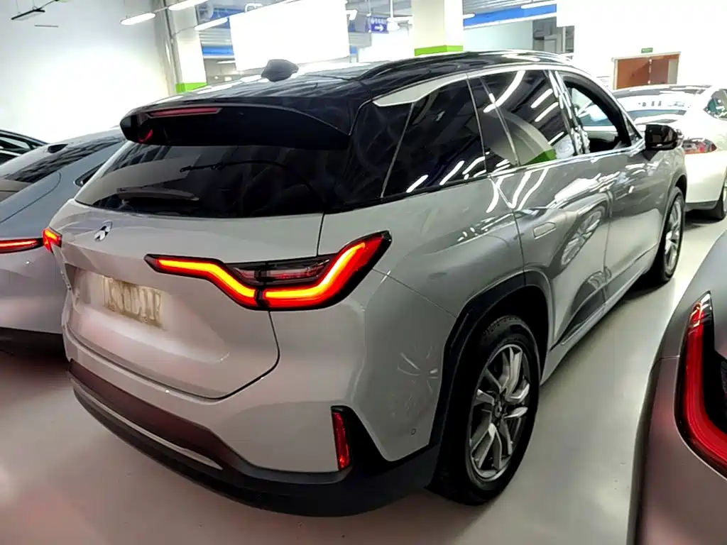 Фото 7 - NIO ES6