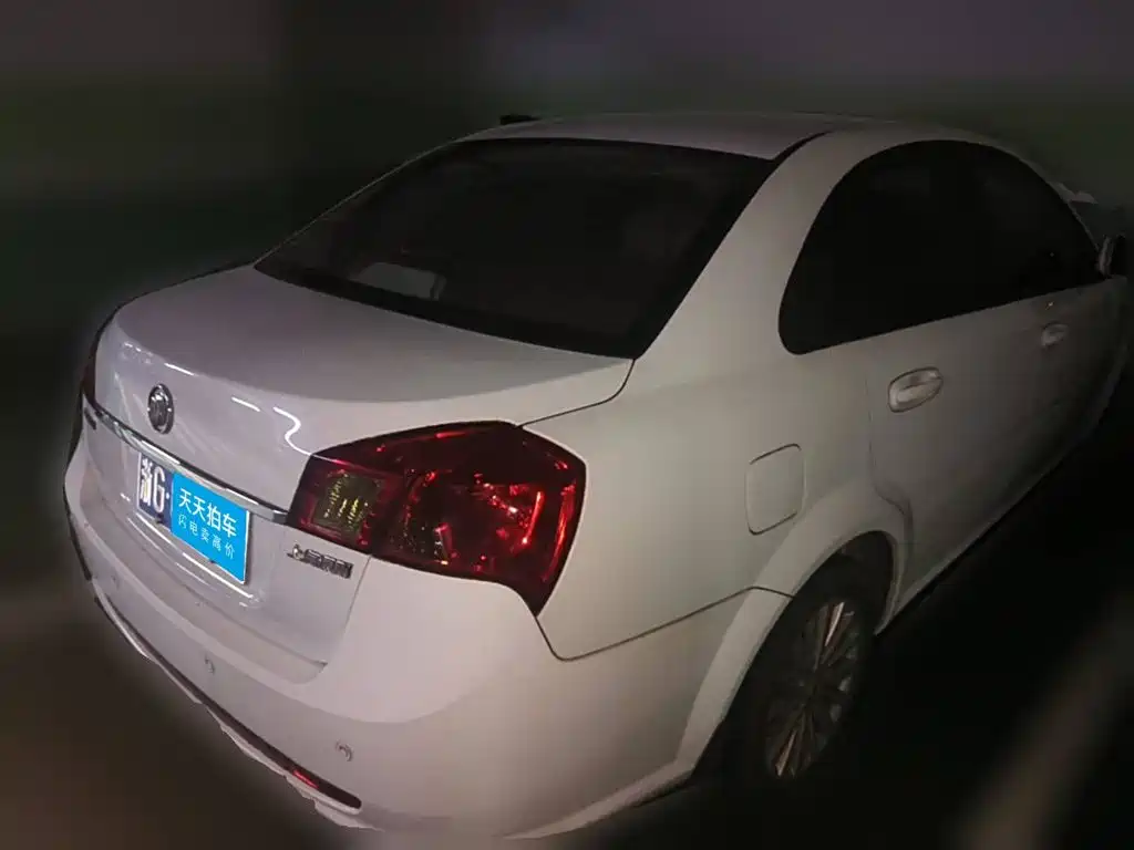 Photo 5 - Buick Excelle