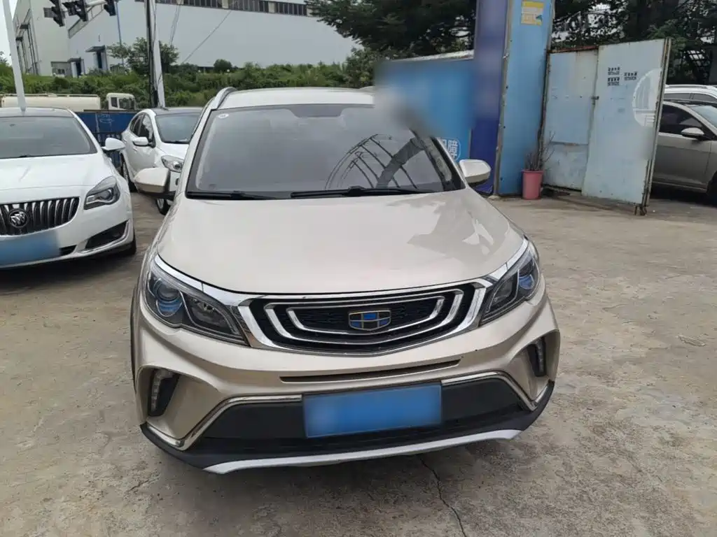 Фото 3 - Geely Vision X3
