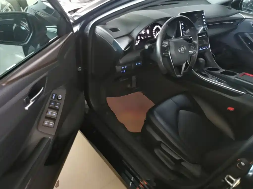 Toyota Avalon 2022 2.0L Luxury Edition фото 15