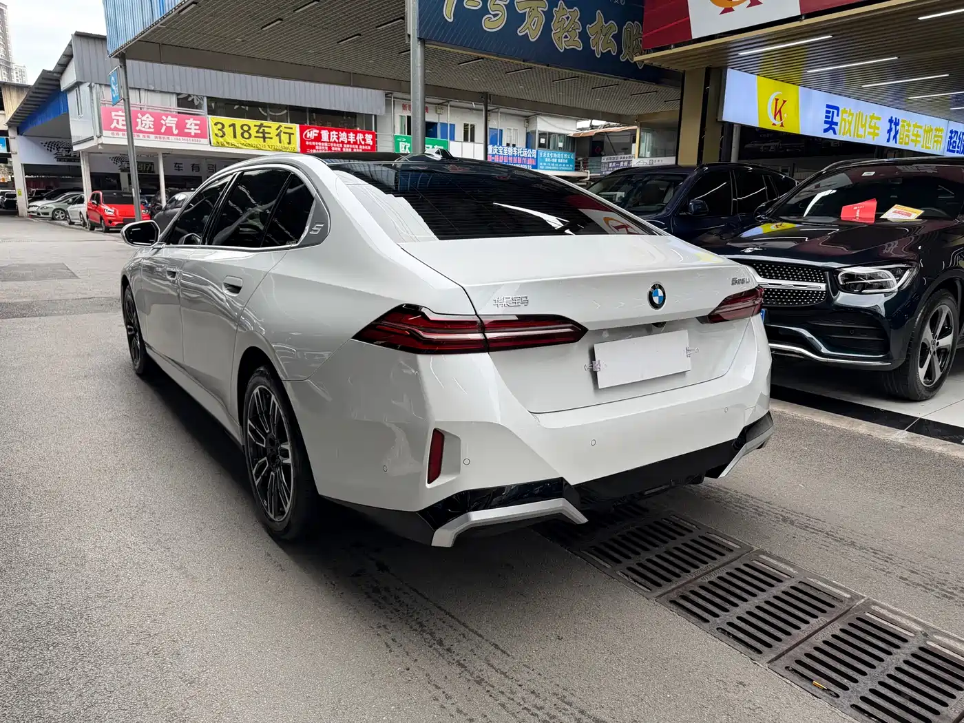 BMW 5 Series 2024 525Li M Sport Package фото 6