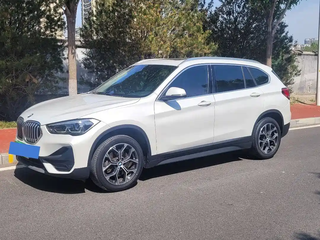 BMW X1 2021 sDrive25Li Leading