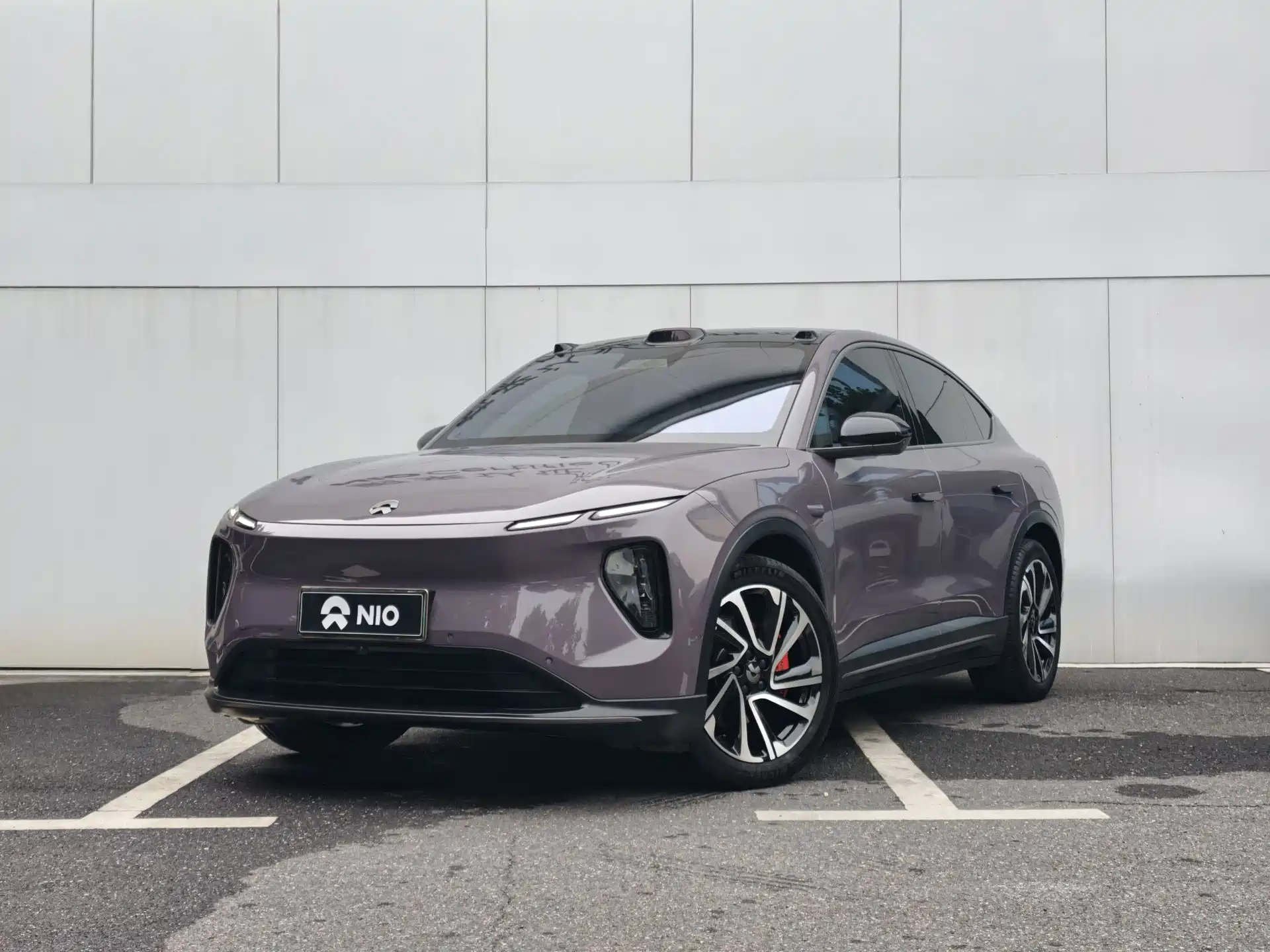 Фото 1 - NIO EC6