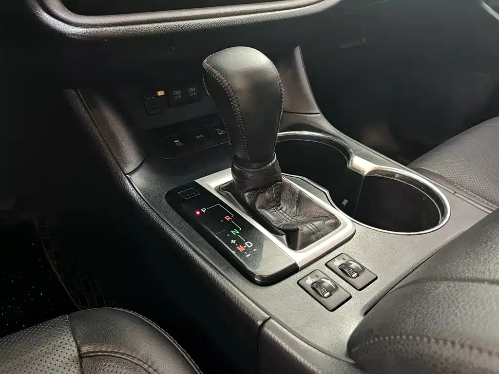Toyota Highlander 2018 2.0T 4WD Luxury 7-seater (China V) фото 12