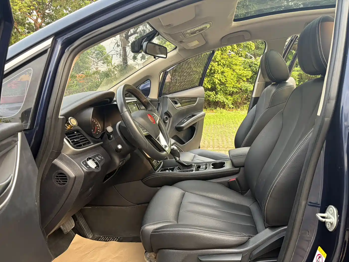 BYD Song MAX 2018 1.5T Auto Smart Connected Elite 6-Seater фото 8