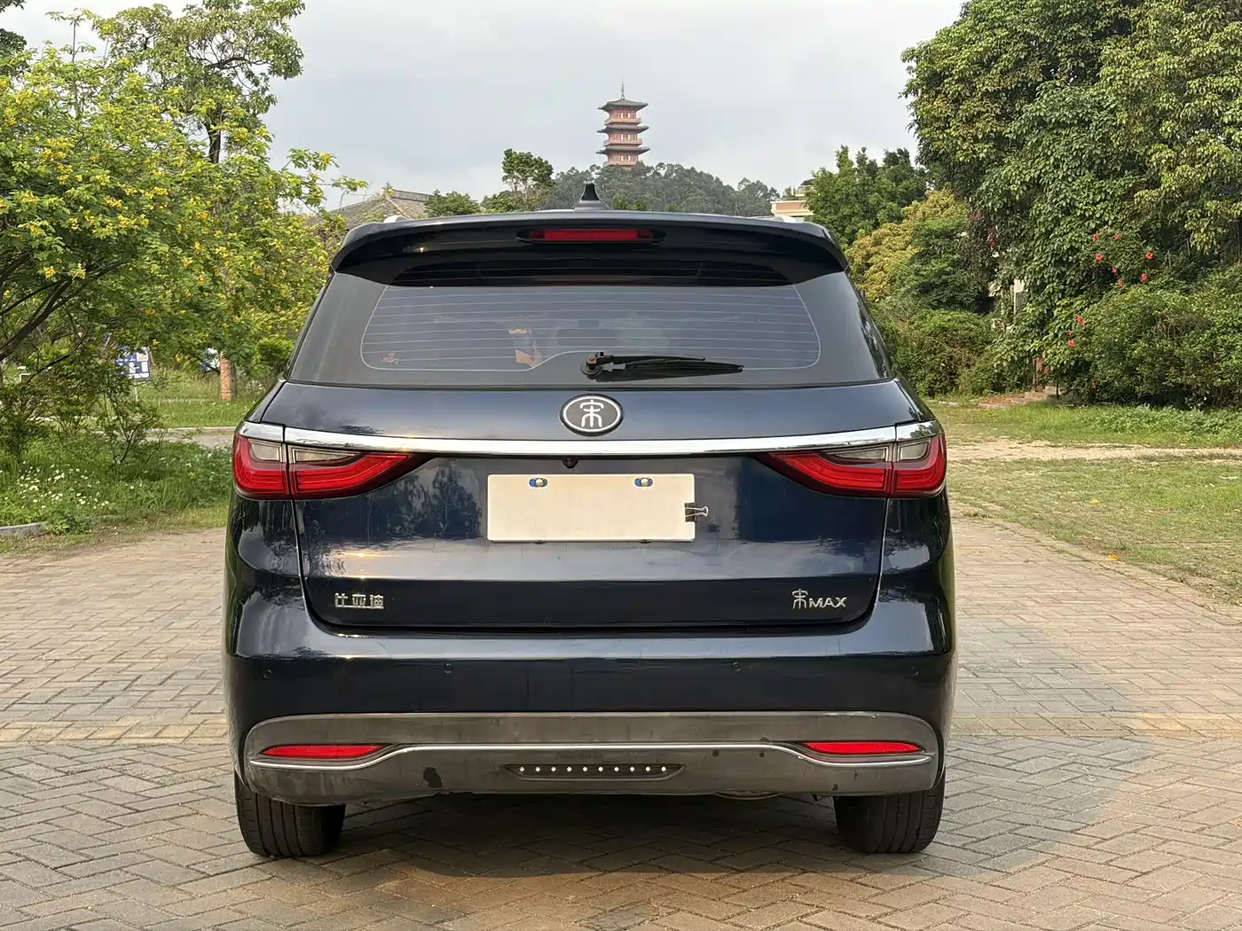 BYD Song MAX 2018 1.5T Auto Smart Connected Elite 6-Seater фото 6