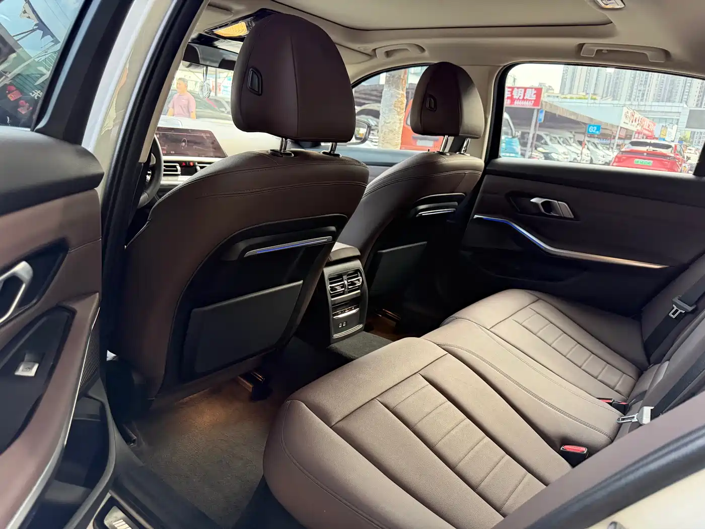 BMW 3 Series 2021 325Li M Sport Package фото 9
