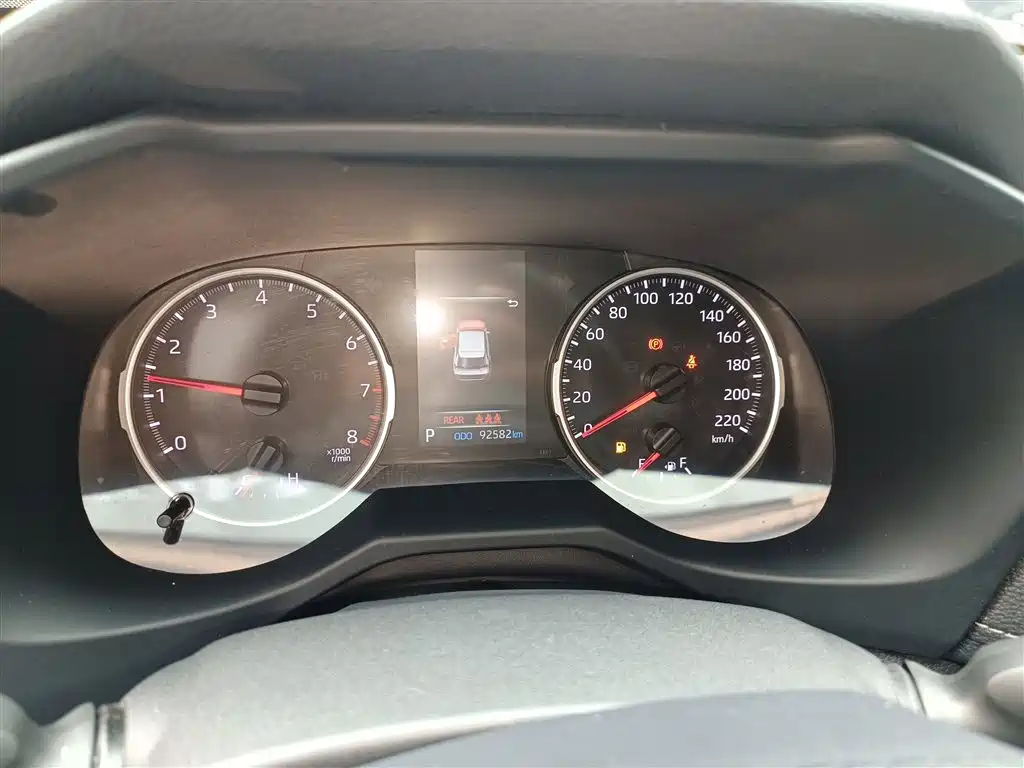 Toyota Wildlander 2022 2.0L CVT FWD Luxury Edition фото 7