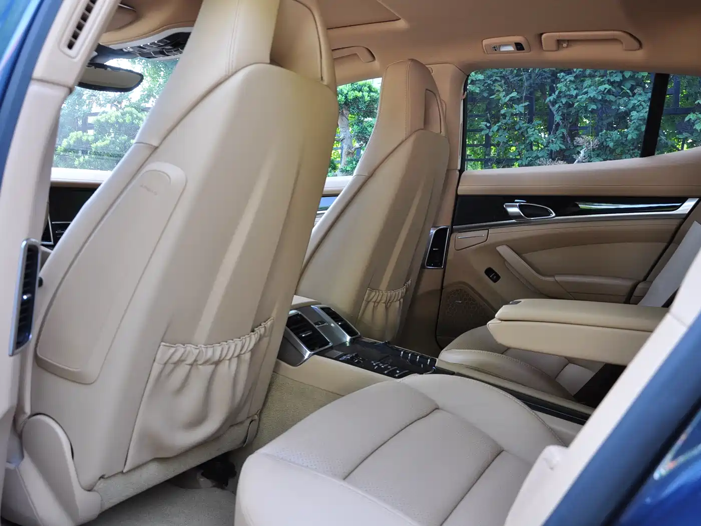 Porsche Panamera 2014 Panamera 4 3.0T фото 8