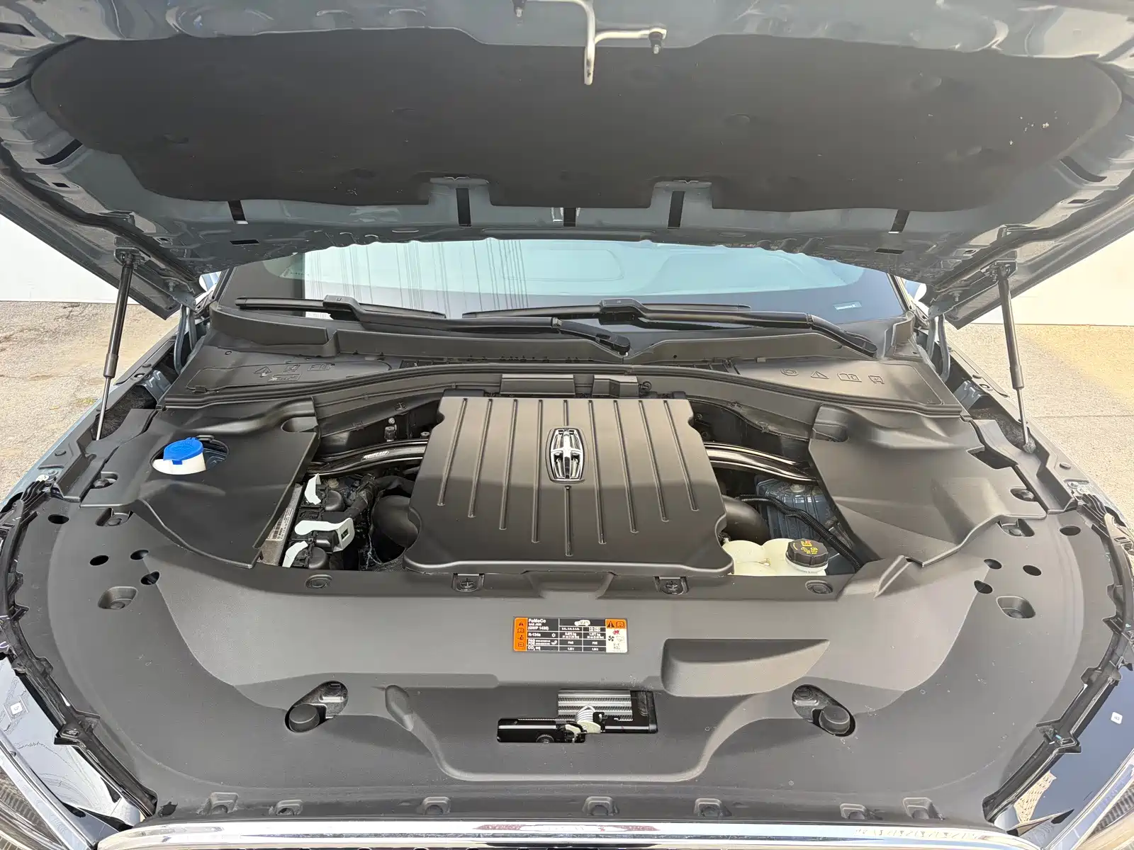 Photo 7 - Lincoln Aviator