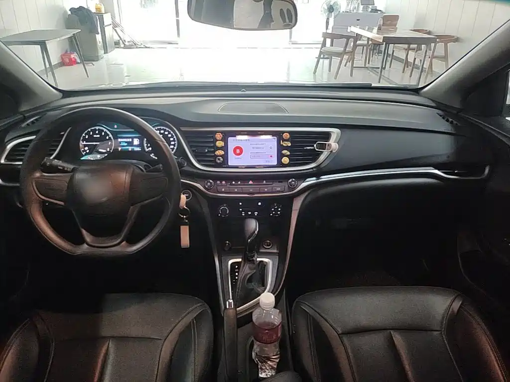 Фото 10 - Buick Excelle