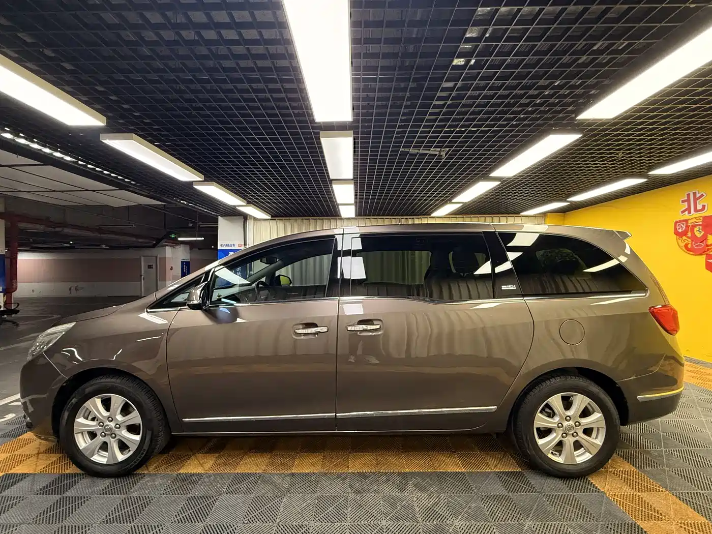Buick GL8 2014 3.0L GT Luxury Business Elegance фото 6