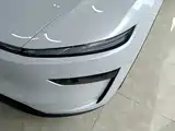 Photo 24 - Tesla Model Y L