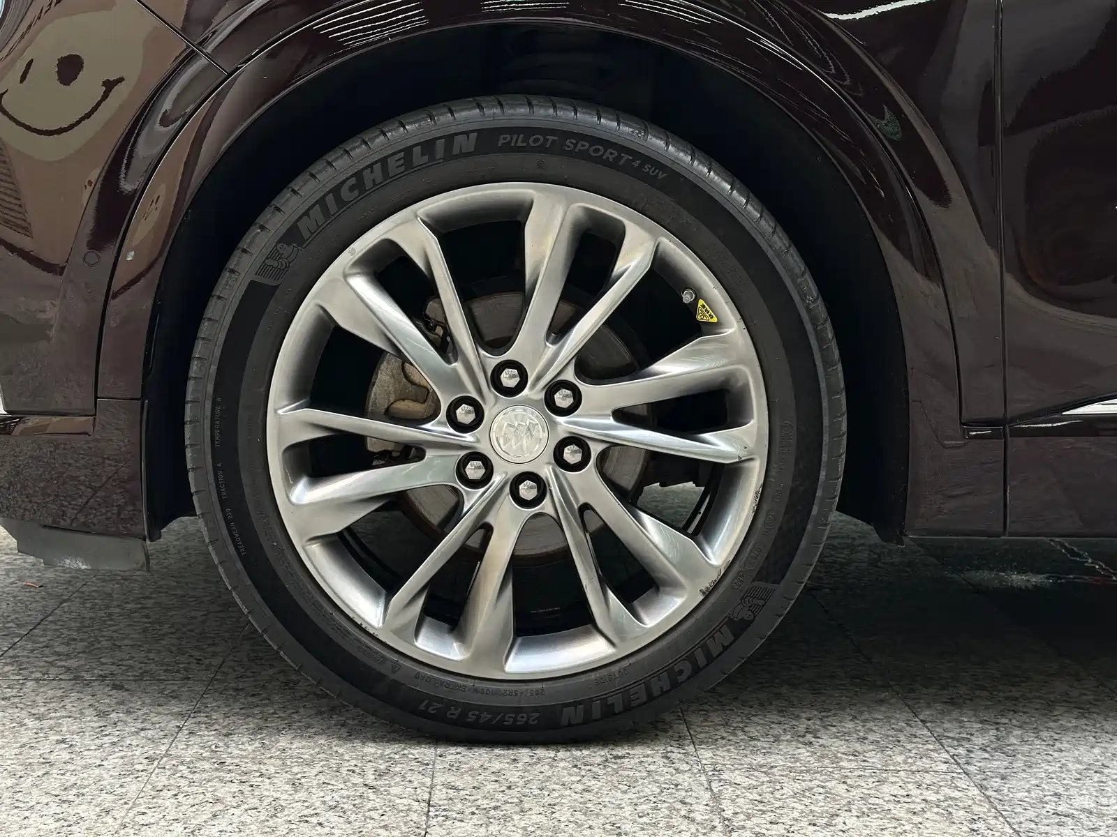 Фото 20 - Buick Enclave