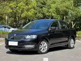 صورة 1 - Škoda Rapid