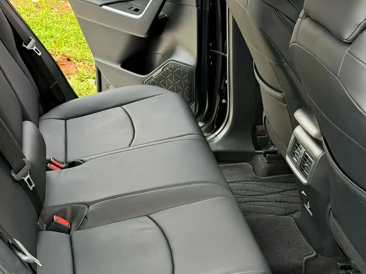 Toyota Wildlander 2023 2.0L CVT FWD Urban фото 5