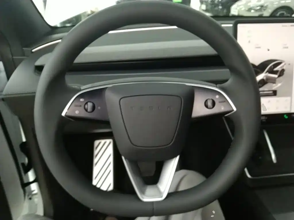 Tesla Model Y L 2026 2025 Facelift Long Range AWD