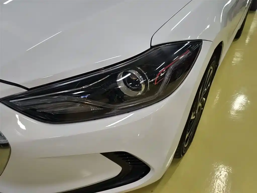 Hyundai Elantra 2020 1.4T DCT Dynamic·Vitality фото 24