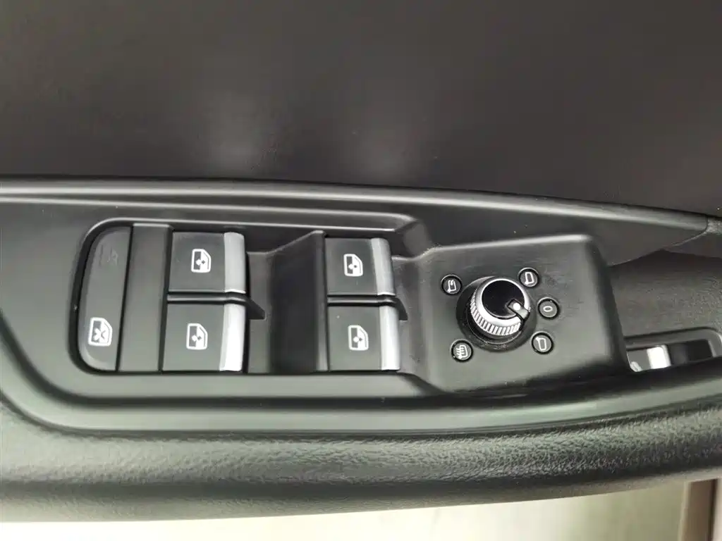 Audi A4L 2019 40 TFSI Fashion (China V) фото 9